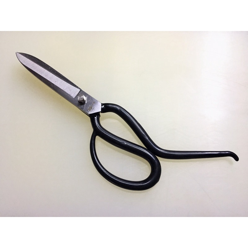✂️ถูกและดี✂️ เราเป็นร้านลับคม✂️ กรรไกรหาง 10นิ้วครึ่ง เหล็กคุณภาพ คม ทน นาน ด้ามเคลือบด้วยยาง นุ่มมือ ตัดผ้า ตัดหนัง