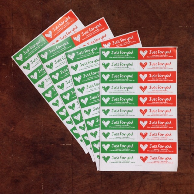 สติ๊กเกอร์ just for you เขียว/แดง