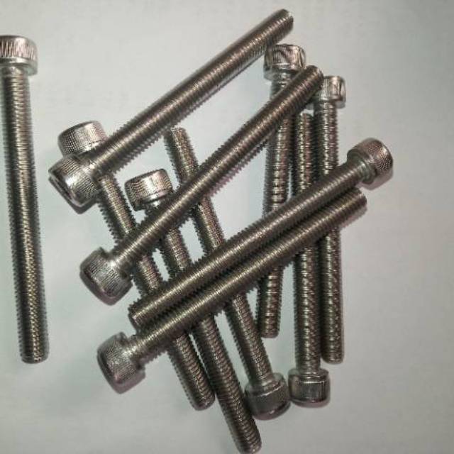Bolt L M8 X 75 (7.5ซม.) สแตนเลส 304