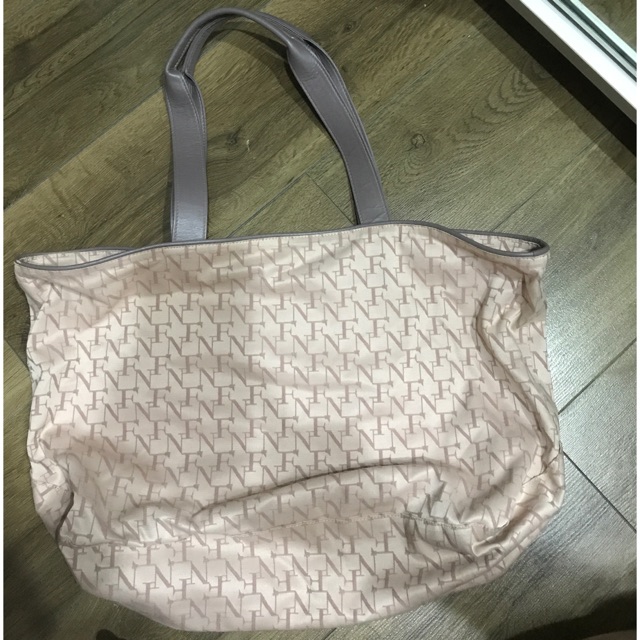 กระเป๋า Flynow