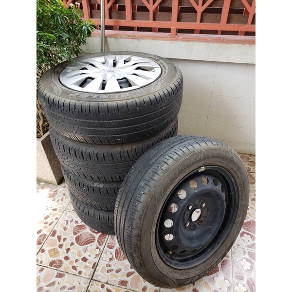 ยางรถยนต์มือสอง ขอบ 15 นิ้ว 185/60/R15 ล้อพร้อมกระทะเหล็ก 5 วงมีฝาครอบ 4 วง สภาพดี เจ้าของขายเองค่ะ