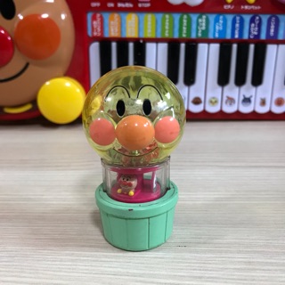 อันปังแมน บอลลูน ตั้งโชว์น่ารัก anpanman