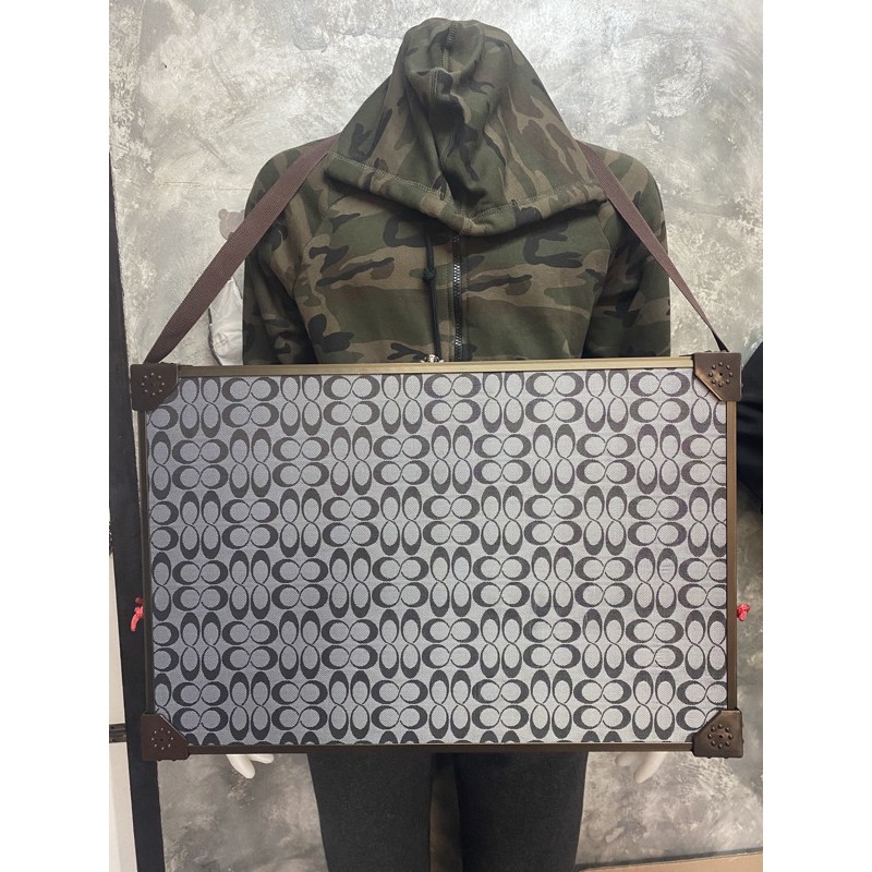 แผงลอตเตอรี่ ขนาด 59x39cm ใส่ได้500++ใบ ฟรีหัวสี100ใบ