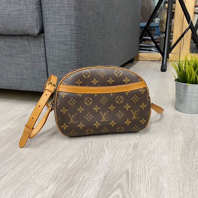 Lv blois monogram crossbody