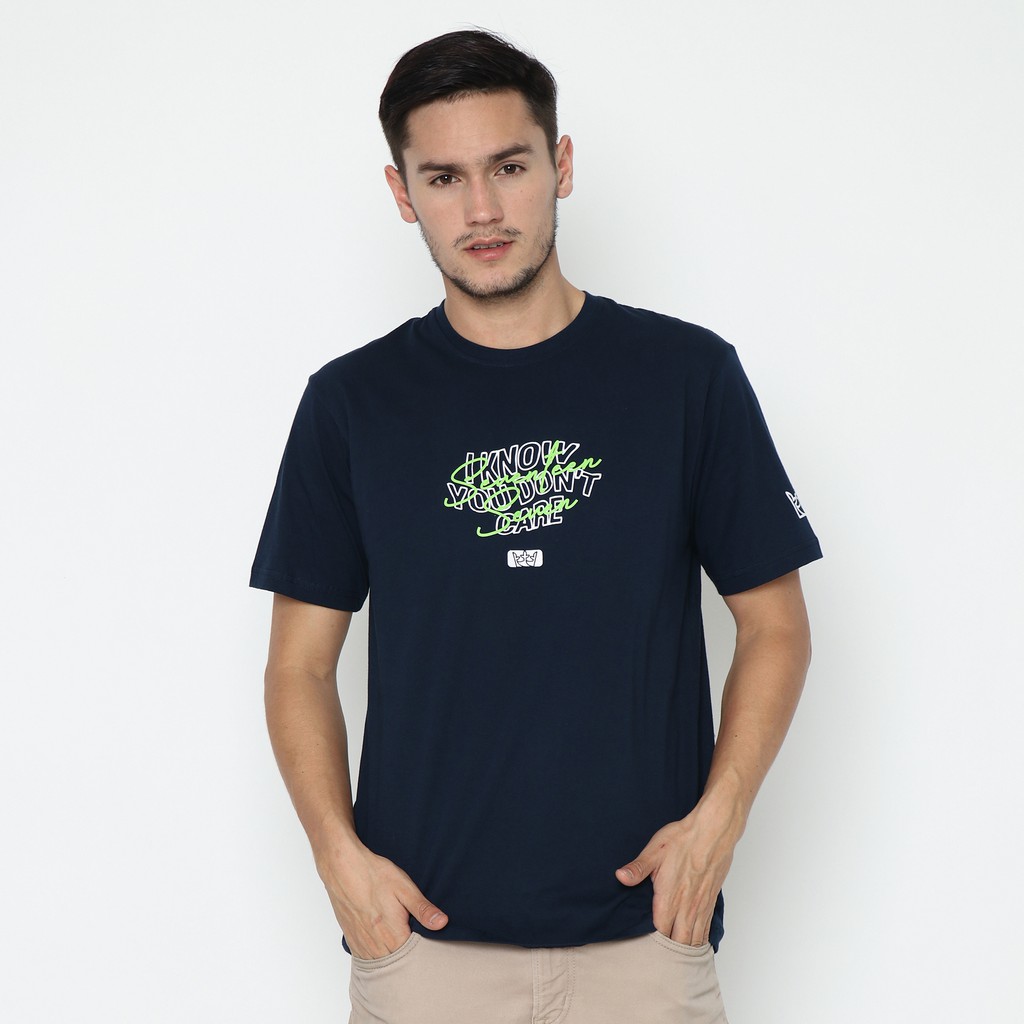 17Seven Original เสื้อยืดแขนสั้นผู้ชายพิมพ์ลาย Tshirt 0350-IKNOW