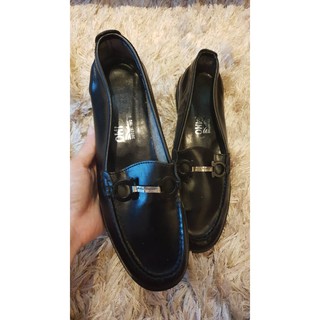 used like new : รองเท้า Ferragamo Women size 36 (23 cm)แท้💯%