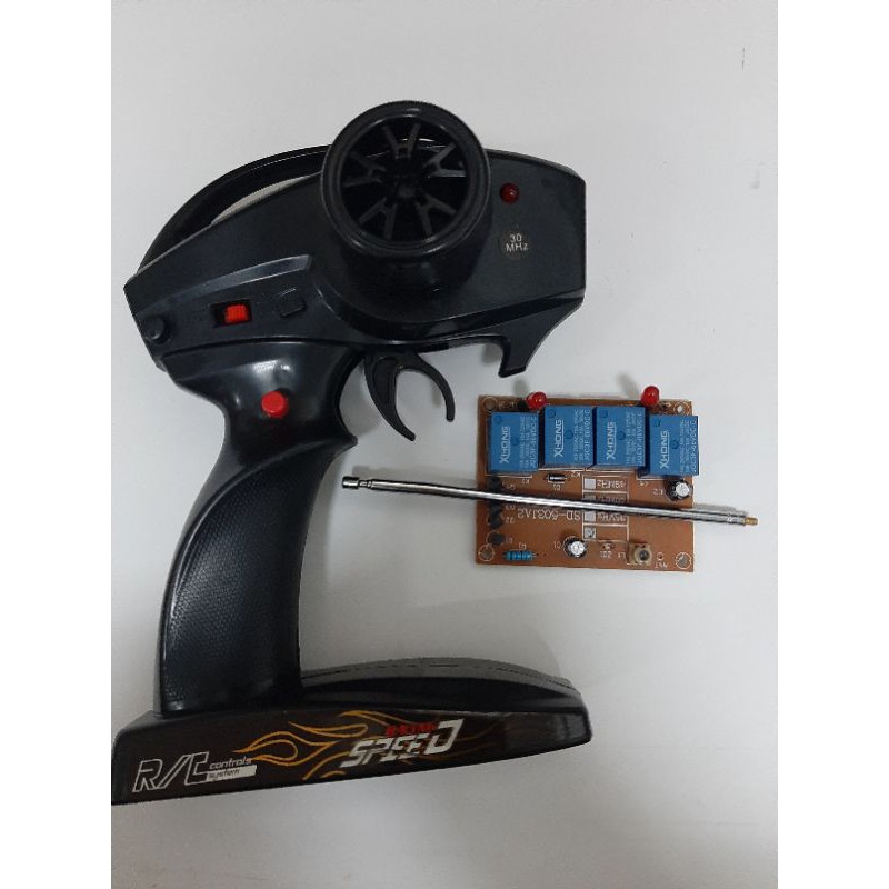 ⚒⚒🔨รีโมท + แผงวงจรคลืน 2.4 G เละ  สันยาน  30  35