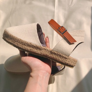 (มีทั้งพร้อมส่ง และพรีออเดอร์บางไซซ์) รองเท้ารัดส้น มินิมอล Sling back - Minimal tweed