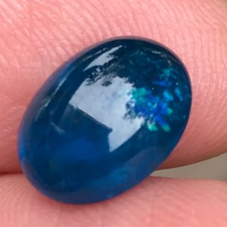 3.98 CT.  พลอย บลู อะพาไทต์ BLUE APATITE หลังเบี้ย MADAGASCAR