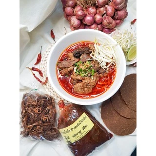 พริกน้ำเงี้ยวป้าสุข ขนาด 500 g. ฟรีดอกงิ้ว เจ้าดังเชียงราย ทำทานได้ 1 หม้อใหญ่ น้ำพริกผัดแห้งสำเร็จพร้อมปรุงน้ำเงี้ยว
