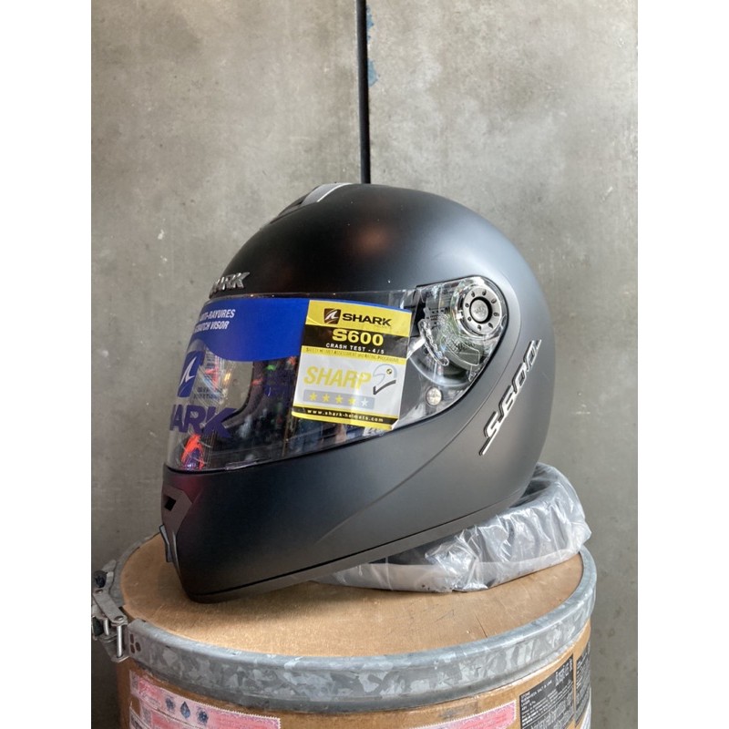 หมวกกันน็อคSHARKเต็มใบ