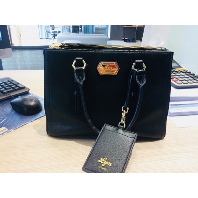 กระเป๋า Lyn แท้ มือสอง