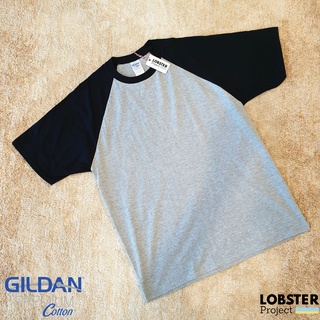 เสื้อยืด คอกลม แขนสั้น GILDAN เนื้อผ้าพรีเมี่ยม (Premium) แนวเบสบอลไหล่สโลป สีตัวเท่าอ่อน แขนดำ