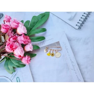 เข็มกลัดคนท้องน่ารักๆรุ่นAขนาด4.5 CM(พร้อมส่งจากไทย)