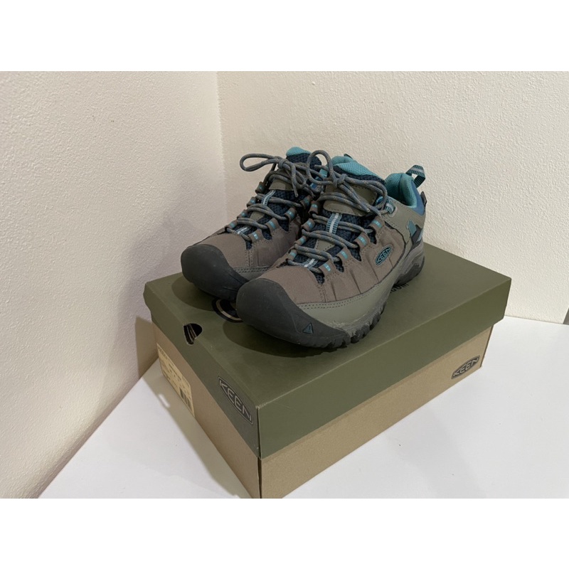 รองเท้าเดินป่า KEEN มือสอง