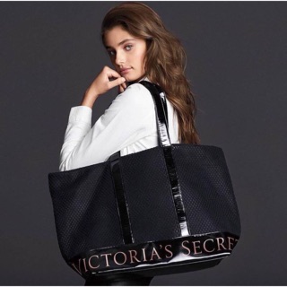 NEW ARRIVAL! VICTORIAS SECRET LARGE MESH TOTE BAG 2017 กระเป๋าสะพายใบใหญ่สไตล์ Beach Tote ของแท้จาก VICTORIAS SECRET