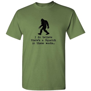 เสื้อยืดอินเทรนด์ผู้ชายอินเทรนด์ผู้หญิงเสื้อยืด ลาย The Goozler I Believe Haves A Squatch - Sasquatch สําหรับผู้ชายS-3X