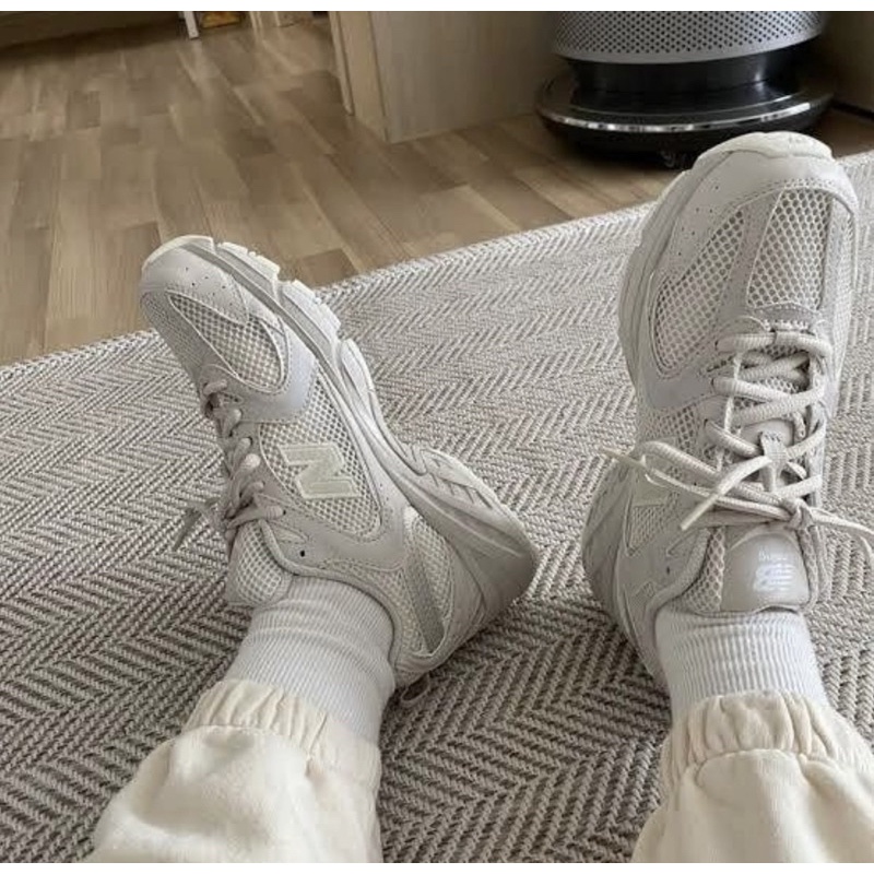 (พร้อมส่ง ของแท้100%) NEW BALANCE MR530AA1 WHITE BEIGE
