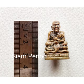 หลวงปู่ทวด องค์จำลอง ขนาดเล็ก เนื้อนวะโลหะ ( ขนาด 1.8 * 2.9 cm ) เสริมดวง โชคลาภ ป้องกันภัย