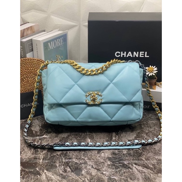 Chanel 19 สีฟ้า Size 30 cm
