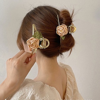 กิ๊บหนีบโลหะกุหลาบ Rose Hair Clip ขนาด 11.5 cm. ทรงสวยหรู วัสดีอย่างดี ใช้หนีบผมออกงานได้เลยค่ะ กิ๊บหนีบผม กิ๊บผม