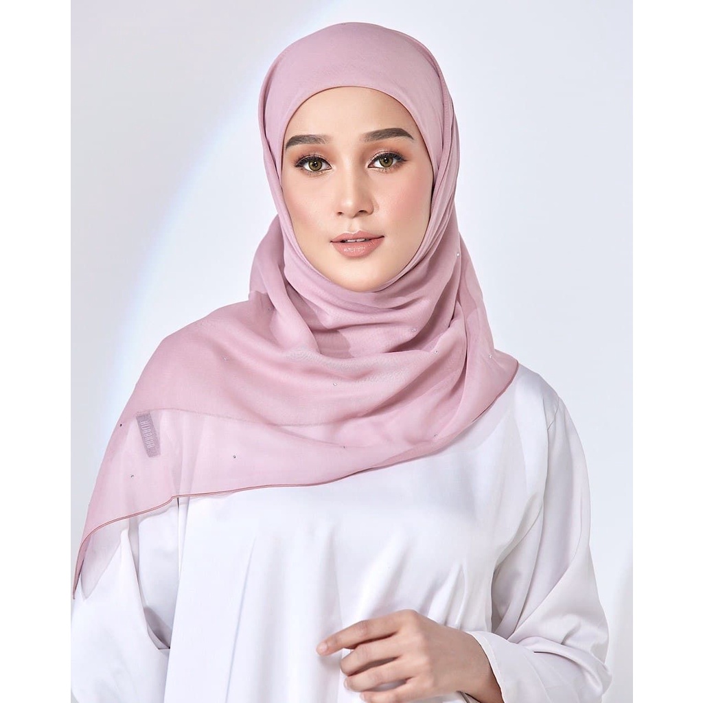 Bawal Camelia ใน Mauve