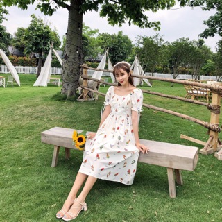 Flower creamy long dress เดรสยาวสีขาว ลายดอกไม้