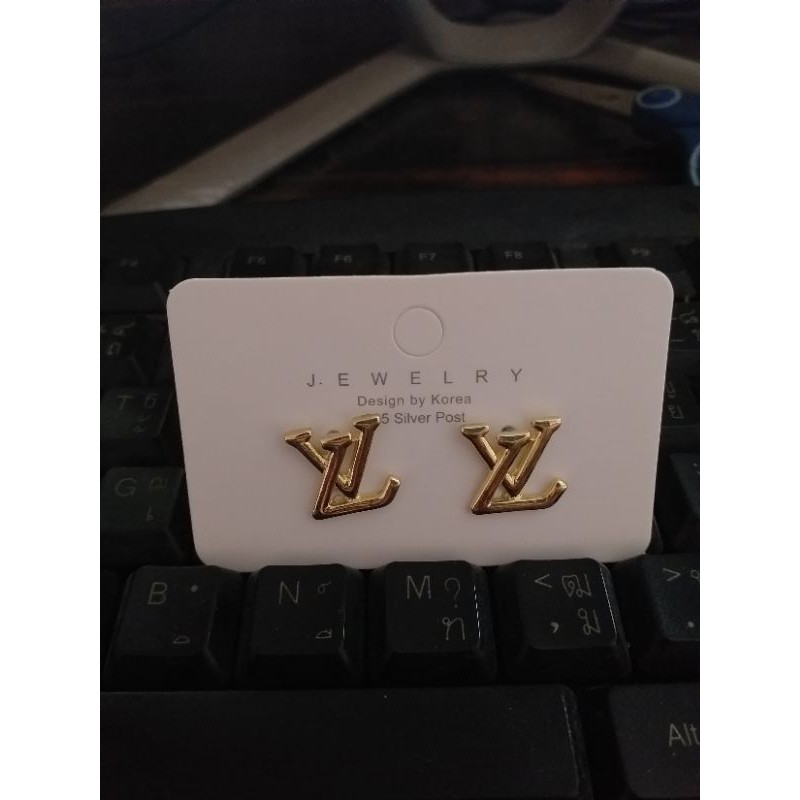 ต่างหูแฟชั่น LV เครื่องประดับ💫📿✅