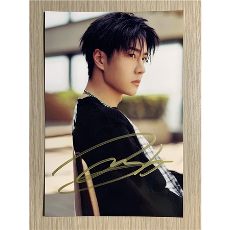 สติ๊กเกอร์ สติ๊กเกอร์กันน้ำ สติ๊กเกอร์ติดรถ แม๊กเนท แม่เหล็กติดตู้เย็น ตัวติดตู้เย็น Wang Yibo หวังอ