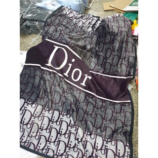 ผ้าห่ม christian Dior