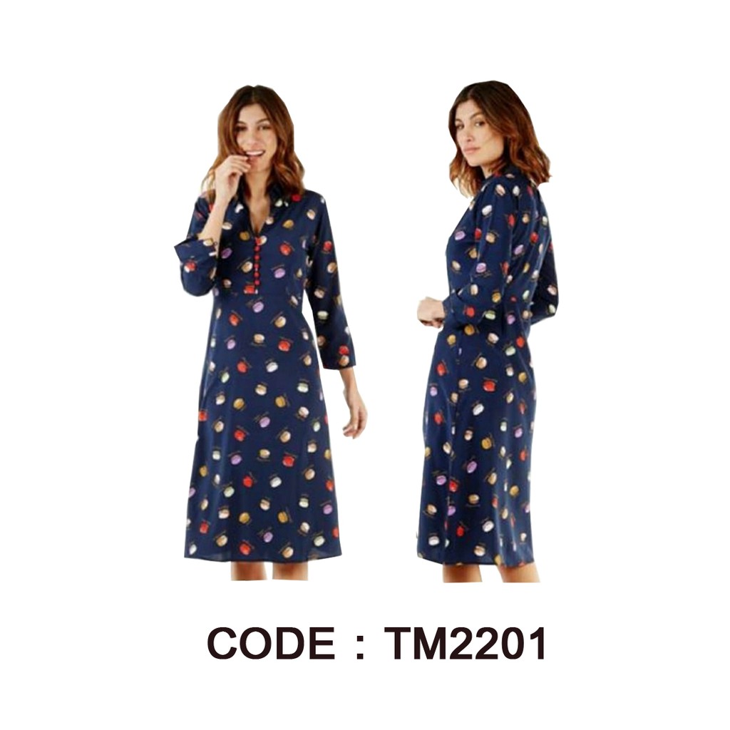 VILA.OFFICIAL - ส่งฟรีเคอรี่ เดรสยาวกระดุมหน้า ลายมาการอง สีกรมท่า