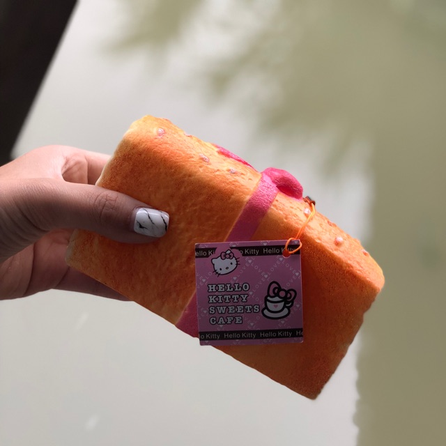 Hello kitty bread loaf squishy || ขนมปังสกูชี่ฮัลโหลคิตตี้🍞