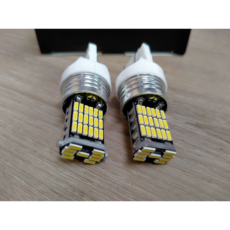 ไฟถอย LED 45 ชิพ 12V ขั้วเสียบ T20 แสงสีขาว 1 คู่ (2หลอด) ส่งจากไทย