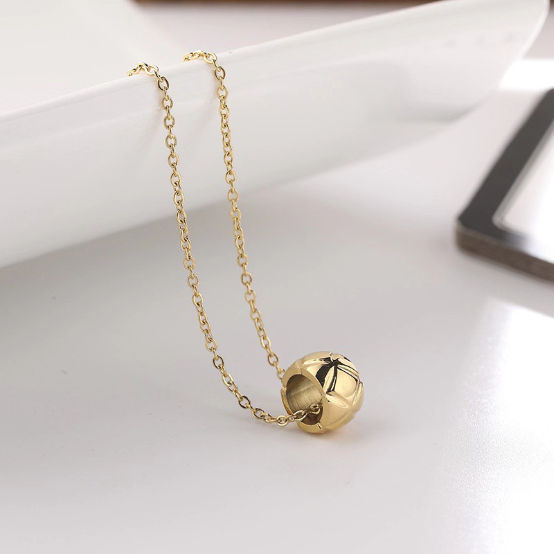 สร้อยคอโซ่สั้น ชุบไทเทเนียม 18K จี้เพชร สไตล์ยุโรป อเมริกัน ย้อนยุค ไฮเอนด์ ไม่เป็นสนิม ไม่จางง่าย กันน้ํา ของขวัญแฟนสาว - รูปที่ 4