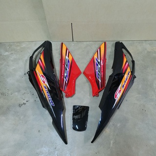 ชุดท้าย wave125s รุ่นไฟเลี้ยวบังลม สีแดงดำ