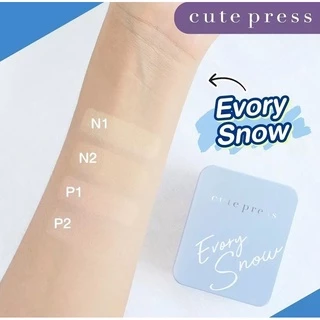 ( ตลับมีกระจก / สีฟ้า ) Cute press ivory snow powder แป้งตลับ คิวเพรส สีฟ้า อีเวอรี่ สโนว์ ตลับจริง 1 ตลับ cutepress