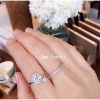 Diamond ring (นิ้วกลาง)