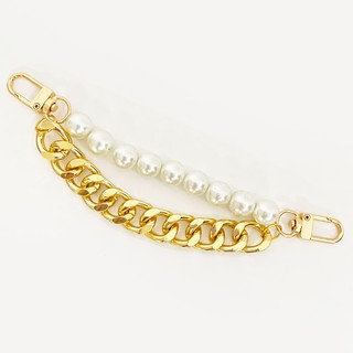 Charm Pearl Chain ความยาวสายทำตามขนาดรองเท้าของลูกค้า รบกวนลูกค้าสั่งสินค้าแล้วตอบแชทร้านด้วยนะคะ