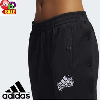 ADIDAS - ใหม่ กางเกงขายาวแต่งกระดุมตลอดแนวและปลดได้ ใส่ออกกำลังกายหรือลำลอง ADIDAS GRAPHIC SNAP PANTS GJ6557 GJ6556