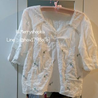 เสื้อผ้าฝ้ายปักดอก เสื้อผ้าทอฉลุลาย