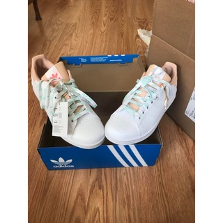 Adidas​ Stan​ Smith​ (Valentine/Selflove)​