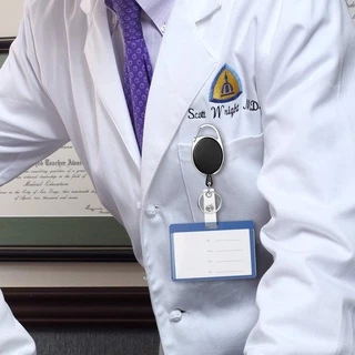 คลิปคาราบิเนอร์ แบบยืดหดได้ สําหรับหนีบป้ายชื่อ 1 แพ็ค