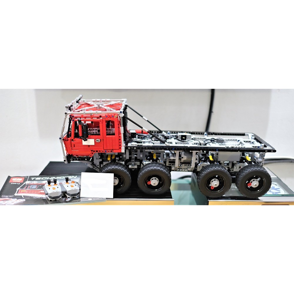 Lepin 23012 - Tatra813 มือสอง ประกอบเรียบร้อย