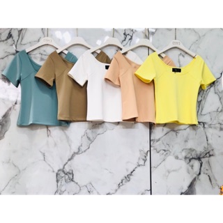 เสื้อยึดทรงเบสิคคอเหลี่ยม