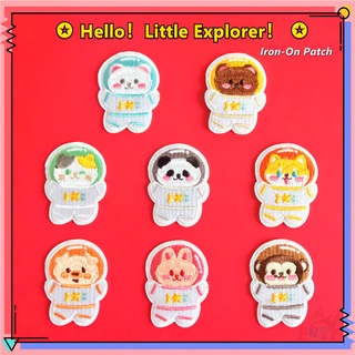 Hello!Little Explorer! - Ready To Adventure Iron-On Patch แผ่นแพทช์ลายการ์ตูนนักบินอวกาศ Diy สําหรับติดตกแต่งเสื้อผ้า 1ชิ้น