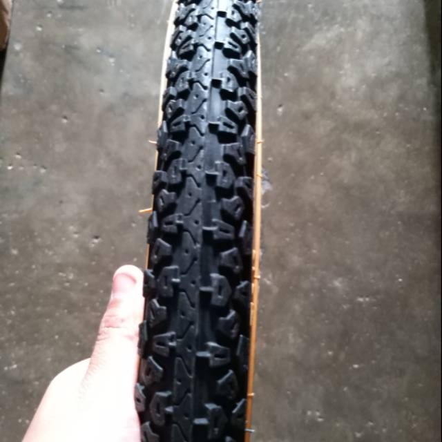 ยางนอกจักรยาน ขนาด 24 x 1.75 ดําเหลือง