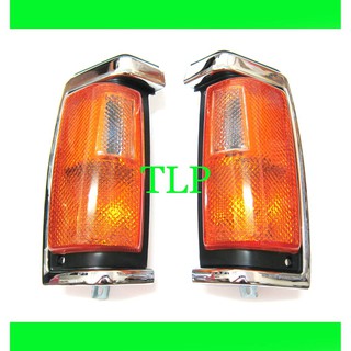 1คู่ เสื้อไฟเลี้ยว นิสสัน บิ๊กเอ็ม TD25 1986 - 1989 ฝาส้ม ขอบชุบ Nissan Navara D21 BIG-M เสื้อไฟมุม ไม่รวมขั้วและหลอดไฟ