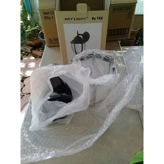 โคมผนังภายนอก สไตล์ Classic Lamps รุ่นฺ B180 วัสดุอลูมิเนียม - สีดำ (ไม่รวมหลอดไฟ)