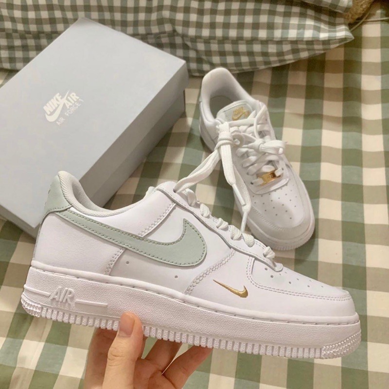 women's air force 1 mint green