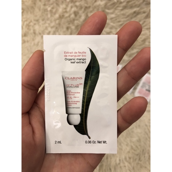 Clarins UV plus anti pollution 2 ml x 4 ซอง
